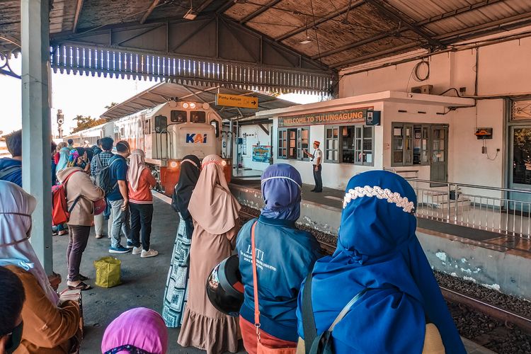 Ilustrasi Stasiun Tulungagung di Tulungagung, Jawa Timur.