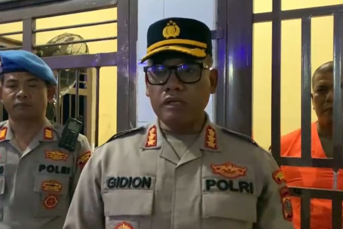 Kapolrestabes Medan Kombes Gidion Arif Setyawan saat diwawancarai di Polrestabes Medan pada Kamis (26/6/2025).