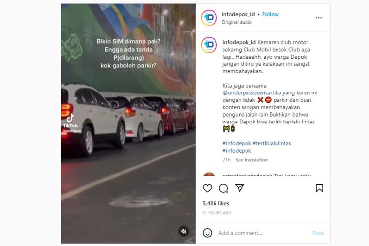 Beberapa mobil melanggar aturan dengan parkir di underpass Depok