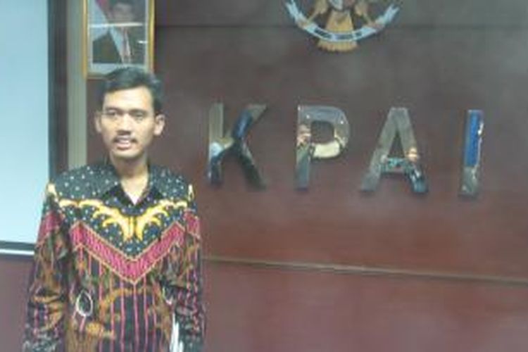 Ketua Komisi Perlindungan Anak Indonesia (KPAI) Asrorun Ni'am saat berada di kantornya, Jumat (9/10/2015)