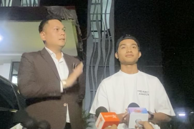 Betrand Peto Rehat dari Dunia Akting, Fokus Selesaikan Perkara Dugaan Pelecehan Seksual