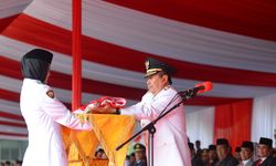 Pimpin Upacara Peringatan HUT Ke-78 RI, Gubernur Riau: Mari Pelihara Persatuan dan Kesatuan Bangsa
