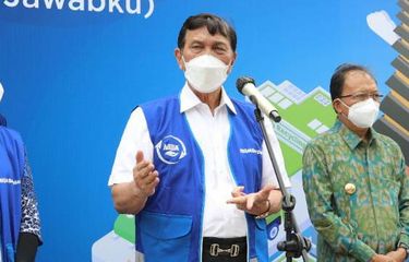 Menteri Koordinator Bidang Kemaritiman dan Investasi Luhut Binsar Pandjaitan saat berkunjung ke Bali, Jumat (10/9/2021).