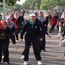 Di Acara Senam Serentak, Mbak Cicha Imbau Kader PKK Kediri Jaga Kesehatan Diri melalui Olahraga