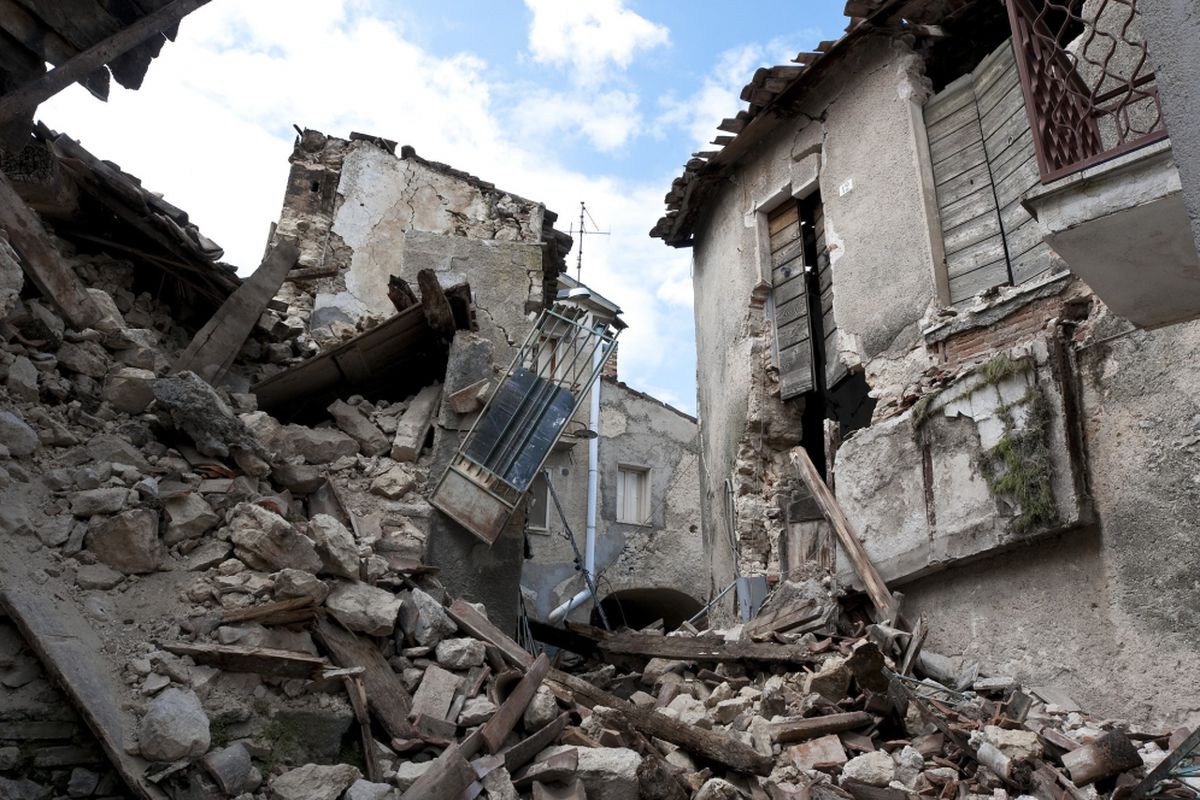 Gempa yang meluluhlantakkan LAquilla, Italia pada 2006