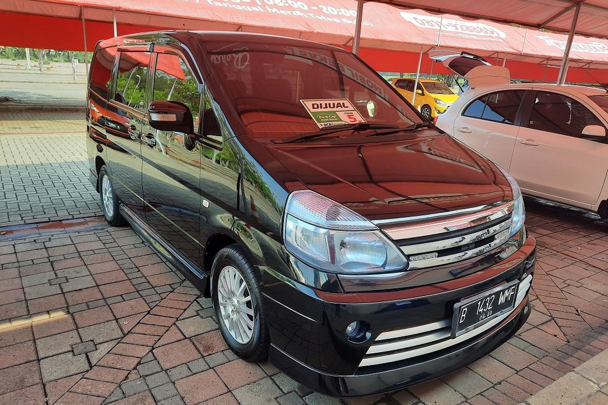 Nissan Serena C24