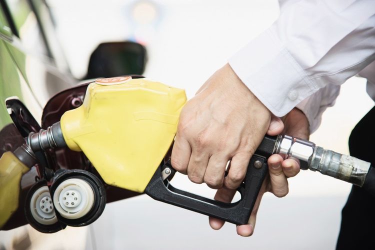 Antrean BBM di Bali Mengular, Pertamina Tambah 2.300 KL Pasokan Pertalite