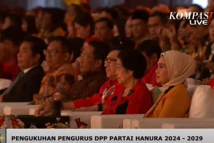 Saat Ketum Hanura OSO Juluki Megawati sebagai Wanita Besi...