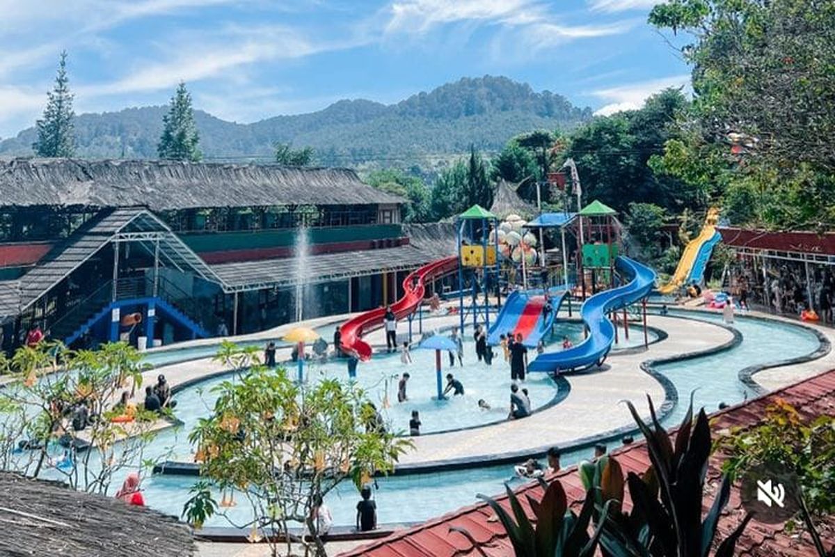 Barusen Hills adalah tempat wisata di  Ciwidey, Kabupaten Bandung, Jawa Barat