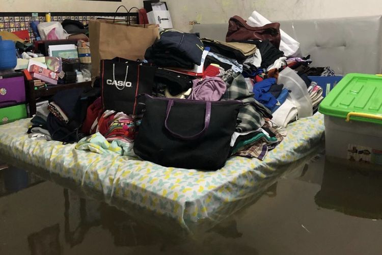 Tangkapan layar rumah Sinyorita Esperanza yang terkena banjir pada Rabu (1/1/2020). 