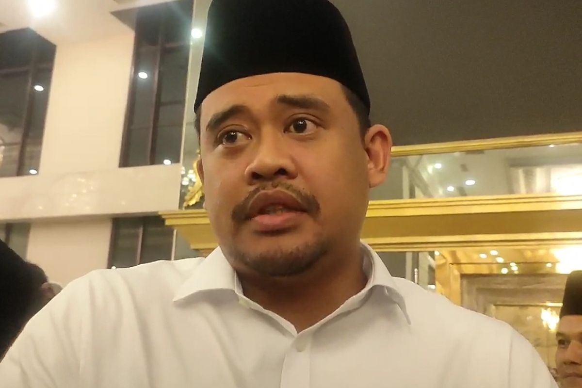 Gubernur Sumut,Bobby Nasution saat menjawab pertanyaan wartawan di Regale Convention Center, Sabtu (8/3/2025)