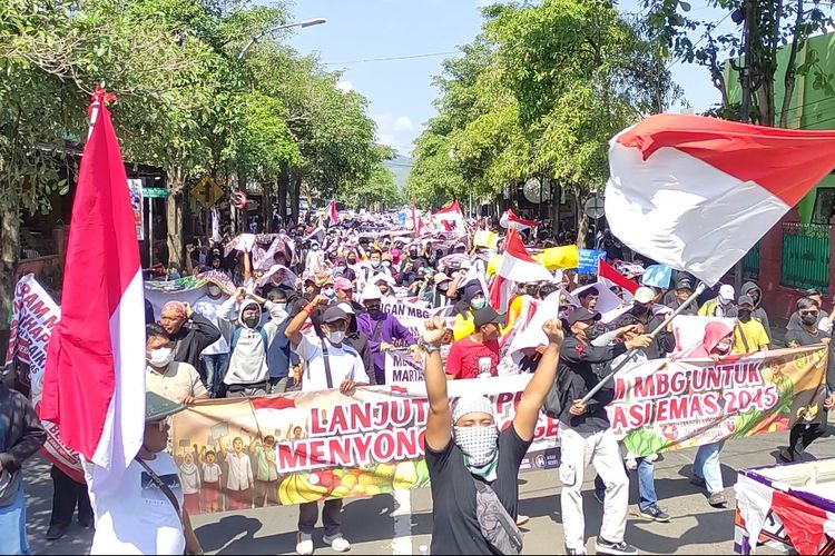 3.000 Mitra MBG Geruduk DPRD Trenggalek, Desak Program Tetap Lanjut dan Bebas Korupsi