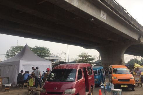 Sopir Angkot di Depok Sebut Pungli Jadi Penyebab Macet Jalan Arif Rahman