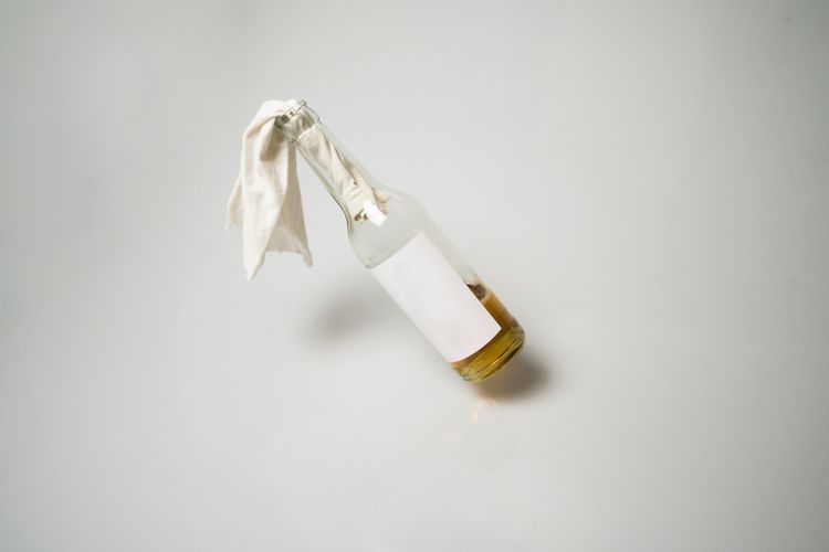 Ilustrasi bom molotov