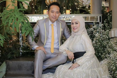 Ditanya soal Gaya Hidup Flexing Istri Pejabat, Istri Denny Cagur: Aku Paling Pamernya Makan Bakso, Bukan Tas Branded