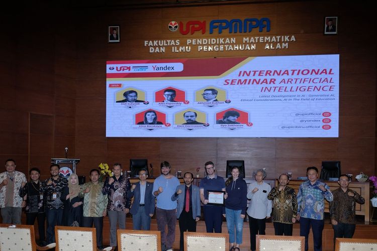 Yandex mengadakan dua seminar bersama Universitas Pendidikan Indonesia (UPI) dan Universitas Padjadjaran (UNPAD), pada 22 dan 23 Januari 2024. Seminar dengan topik Kecerdasan Buatan dan Etika ini merupakan bagian dari kampanye Yandex, yang didukung oleh Kementerian Komunikasi dan Informatika Republik Indonesia (Kominfo) dan Indonesian AI Society (IAIS).