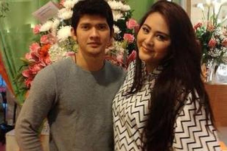 Audy Item (kanan) dan Iko Uwais