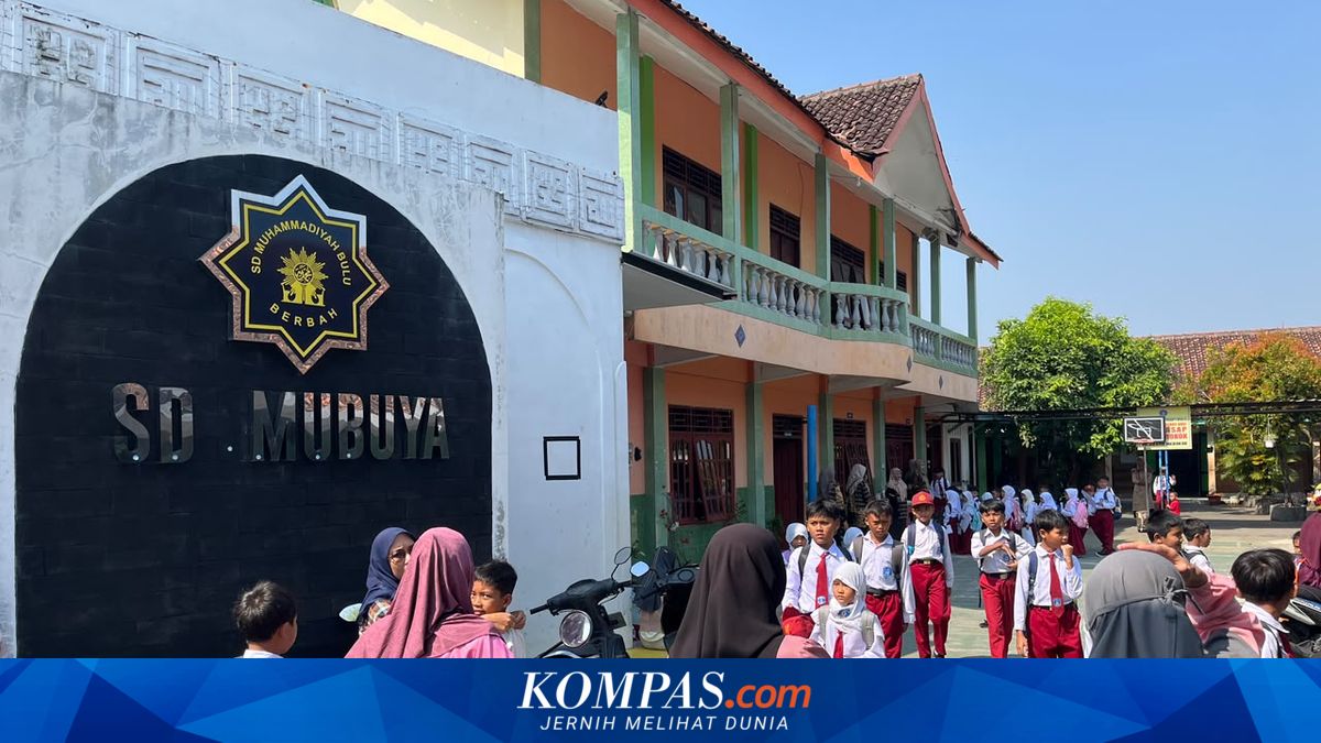 Ayah Mengantar Anak, Wujud Nyata Kolaborasi Pengasuhan di Hari Pertama Sekolah