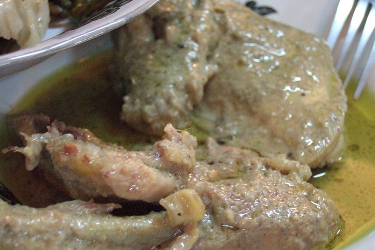 Resep Opor Ayam Spesial, Gurih Santan dan Kaya Rempah