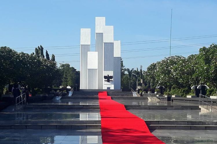 The entrance to Kalibata Heroes Cemetery in Jakarta