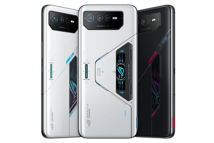 ROG Phone 6 (kiri, kanan), ROG Phone 6 Pro (tengah)