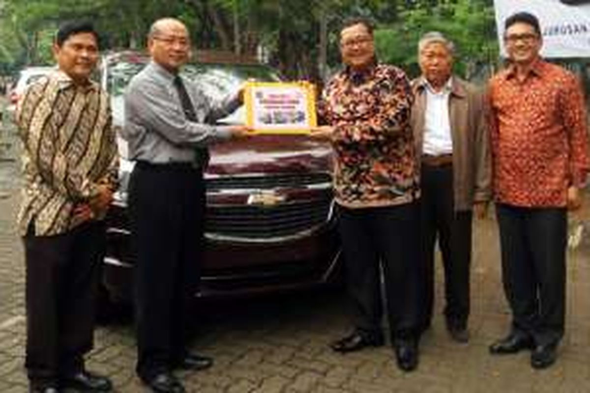 Donasi GM Indonesia untuk empat universitas kembali dilakukan.