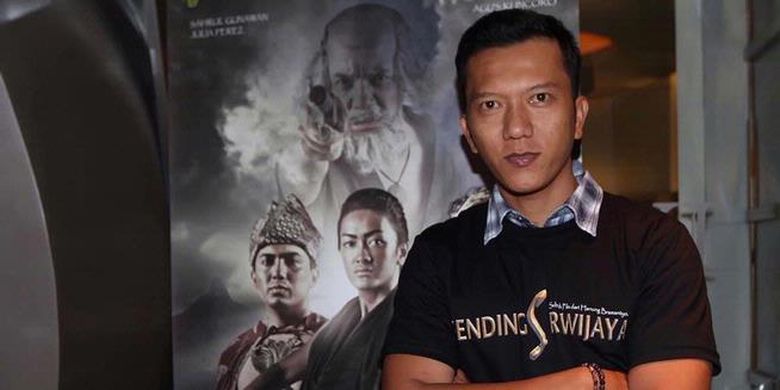Teuku Rifnu Wikana, pemain film Gending Sriwijaya, ditemui seusai konferensi pers mengenai press screaning film tersebut di Platinum XXI FX, Senayan, Jakarta Selatan, Sabtu (5/1/2013). 