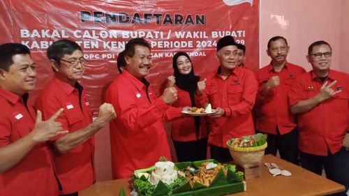 Pilkada Kendal, Baru Wakil Bupati yang Daftar Bakal Calon Bupati di PDI-P