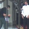 Saat Ponsel Jokowi Terjatuh di Istana Kepresidenan Yogyakarta...