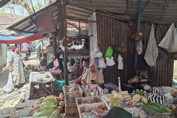 Proyek Pasar Ngawen Blora Molor, Pedagang Jualan di Lorong Berharap Segera Pindah