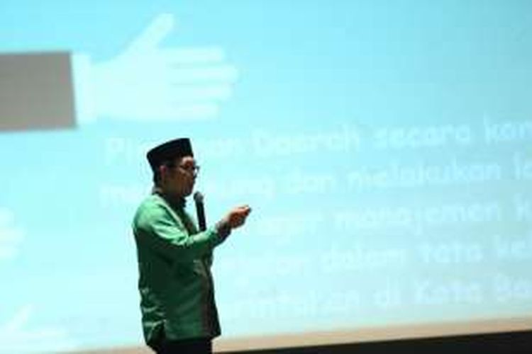 Wali Kota Bandung Ridwan Kamil saat melakukan presentasi di Sasana Budaya Ganesha Bandung beberapa waktu lalu.
