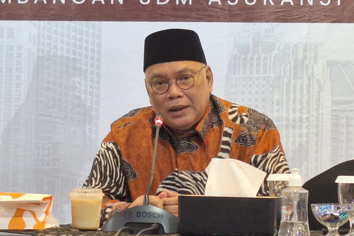 Ketua AAUI Budi Herawan dalam konferensi pers Kinerja Industri Asuransi Umum 2023, Rabu (28/2/2024).