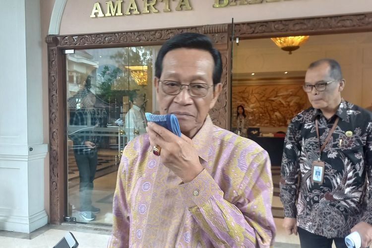 Sri Sultan HB X saat ditemui di Kota Yogyakarta tanggapi rencana Menhan Prabowo pindah makam Pangeran Diponegoro