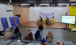 Lewat Pendampingan Kampus, Produk UMKM Kademangan Masuk Katalog Digital