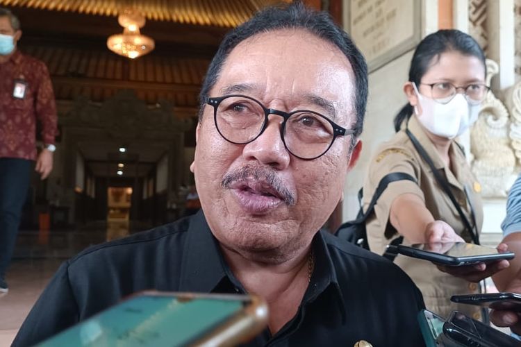 Wakil Gubernur Bali Tjokorda Oka Artha Ardhana Sukawati atau Cok Ace saat ditemui di gedung DPRD Provinsi Bali pada Senin (5/9/2022).  Kompas.com/ Yohanes Valdi Seriang Ginta