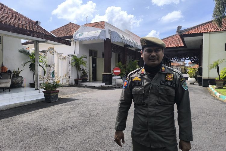 KPK Lakukan Pertemuan Tertutup dengan Bupati Pamekasan, Pejabat Dilarang Bawa Handphone