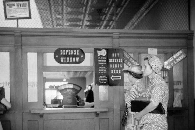 Layanan pos di St. Augustine, Texas, AS, pada April 1943.