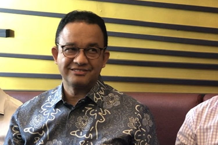 Mantan Gubernur DKI Jakarta Anies Baswedan bertemu tim kecil Nasdem, PKS, Demokrat di kawasan Tebet, Jakarta Selatan, Jumat (18/11/2022). 