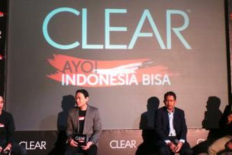 Clear mencanangkan gerakan Ayo! Indonesia Bisa! untuk mendukung perjuangan tim nasional Indonesia di Piala Asia U-19 yang akan digelar di Myanmar pada 9-23 Oktober 2014. 