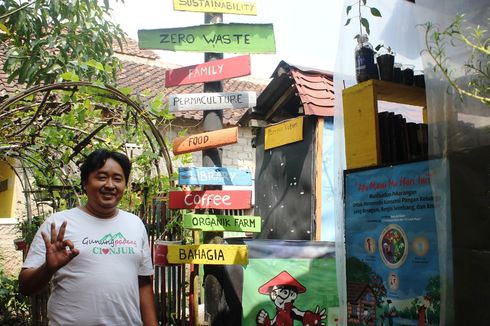 Peduli Sampah, Pemuda Cianjur Ini Sulap Popok Bekas Jadi Pot Warna-warni