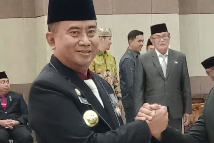 Pj Bupati Probolinggo Ugas Irwanto meminta PNS netral di masa Pilkada 2024. 