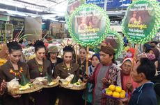 Seniman dan Pedagang Pasar Gede Solo Tumpengan Ikut Berbahagia Jokowi 
