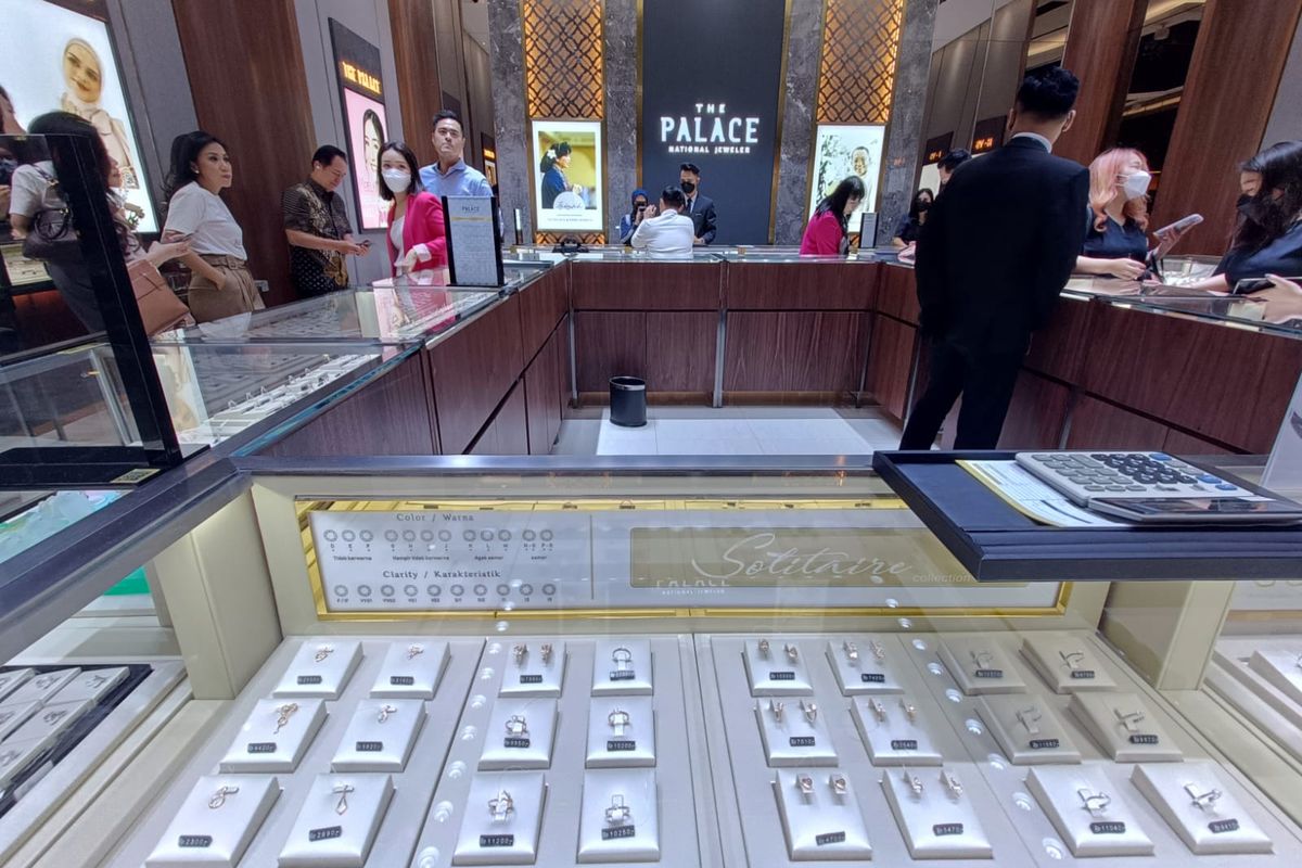 Gerai terbaru The Palace Jeweler di Living World Alam Sutera