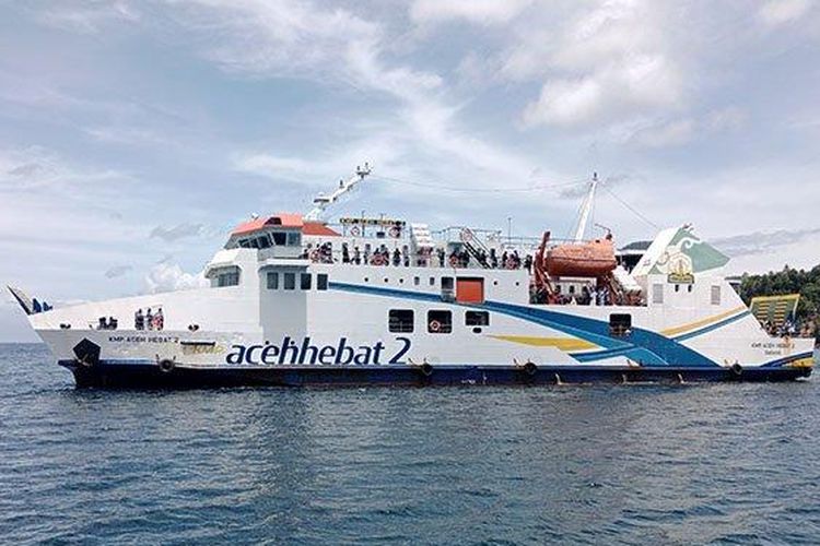 Kapal KMP Aceh Hebat rute Banda Aceh-Sabang, Senin (31/10/2022). 