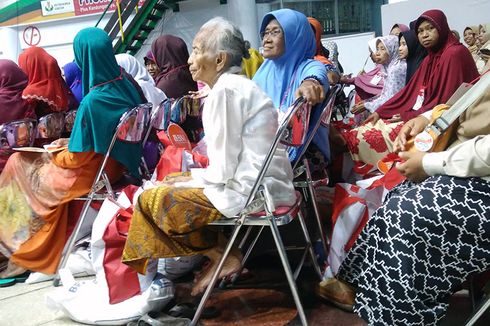 Perjuangan Nenek 99 Tahun demi Melihat Presiden Jokowi secara Langsung