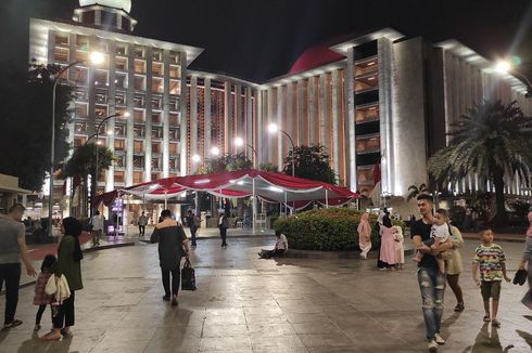 Gelar Takbir Akbar Nasional, Masjid Istiqlal Dipadati Warga