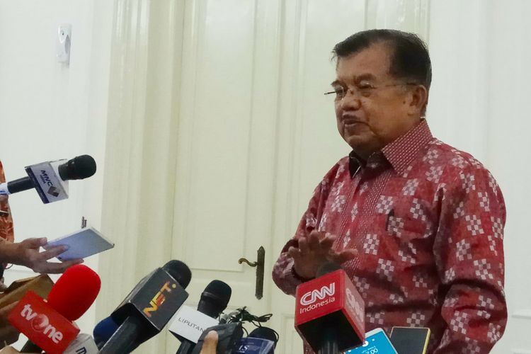 Wakil Presiden Jusuf Kalla ingin agar insiden penolakan Panglima TNI Jenderal Gatot Nurmantyo yang ditolak masuk ke Amerika Serikat tak lagi dibahas. Jakarta, Kamis (26/10/2017).