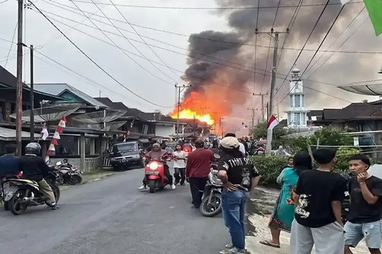 12 Rumah Ludes Terbakar di Empat Lawang, Kerugian Ditaksir Rp 4 Miliar