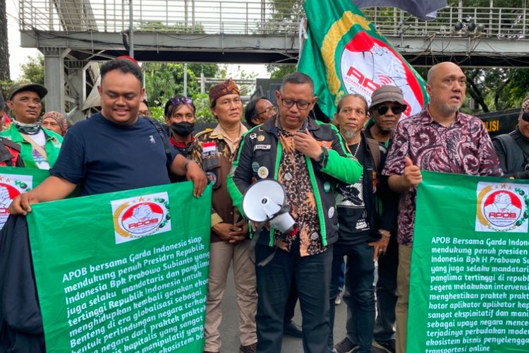 Alasan di Balik Demo Ojol: Potongan Lebih dari 2 Kali Lipat Batas Regulasi