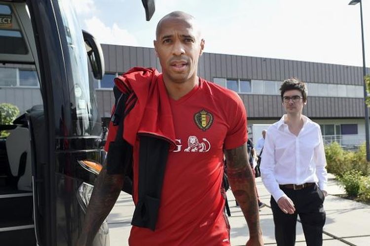 Thierry Henry tiba di tempat latihan tim nasional Belgia di Neerpede, 29 Agustus 2016.